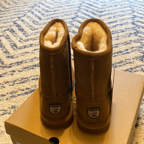 NIB BearPaw Elle Youth Girls Comfy Boots size 2 - Picture 3 of 10